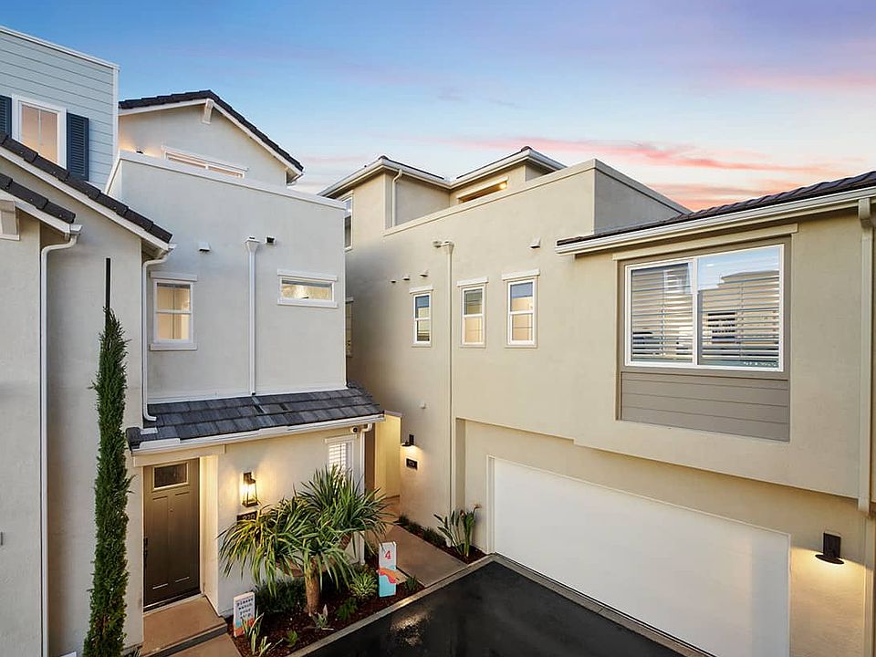Cerise At Canvas Plan 4 Model Home Exterior