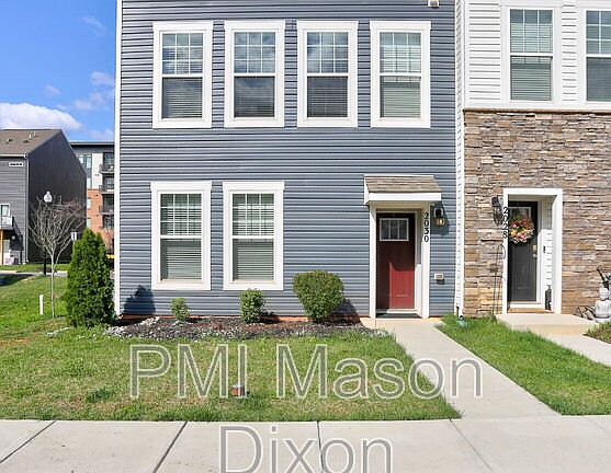 3rd image of 2030 Hinshaw Dr