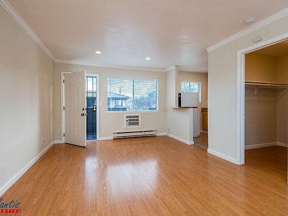 2nd image of 5520 Camden Ave APT 2