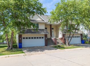 1611 Ranier Dr, Iowa City, IA 52246