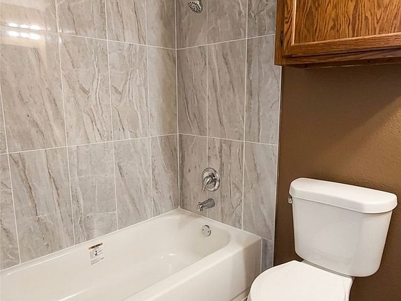 5th image of 9829 Walnut St APT O207