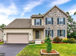 11 Laura Ln, Gettysburg, PA 17325