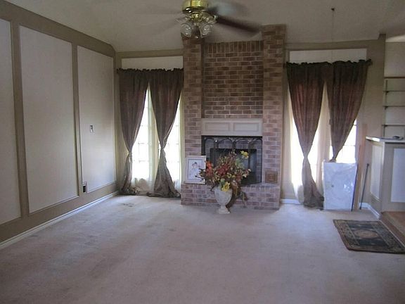 3rd image of 14939 Mesita Dr