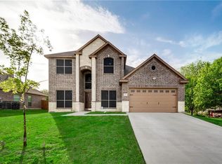 800 Eastgate Dr, Seagoville, TX 75159