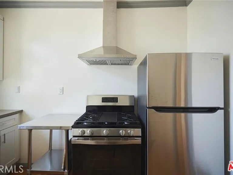 1275 N Wilton Pl #1275B — Photo 14