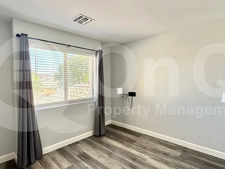 9231 E Lindner Ave — Photo 11