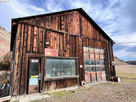3rd image of 87861 Highway 82