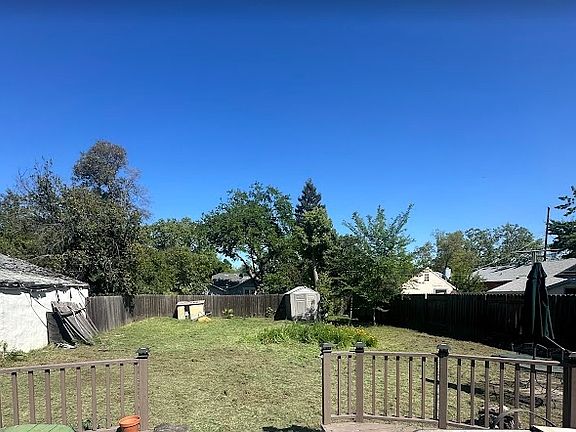 5th image of 2617 55th St