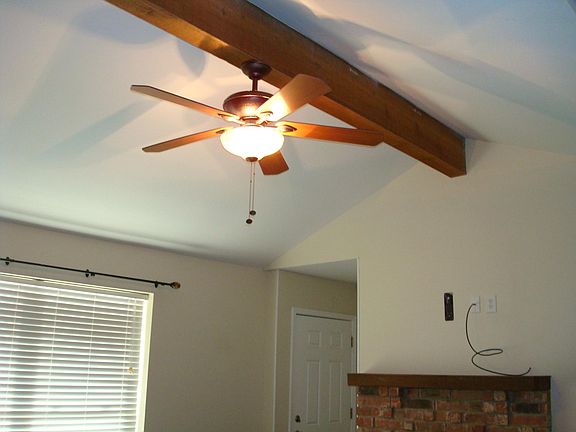 5th image of 5005 Longstreet Pl Unit 44