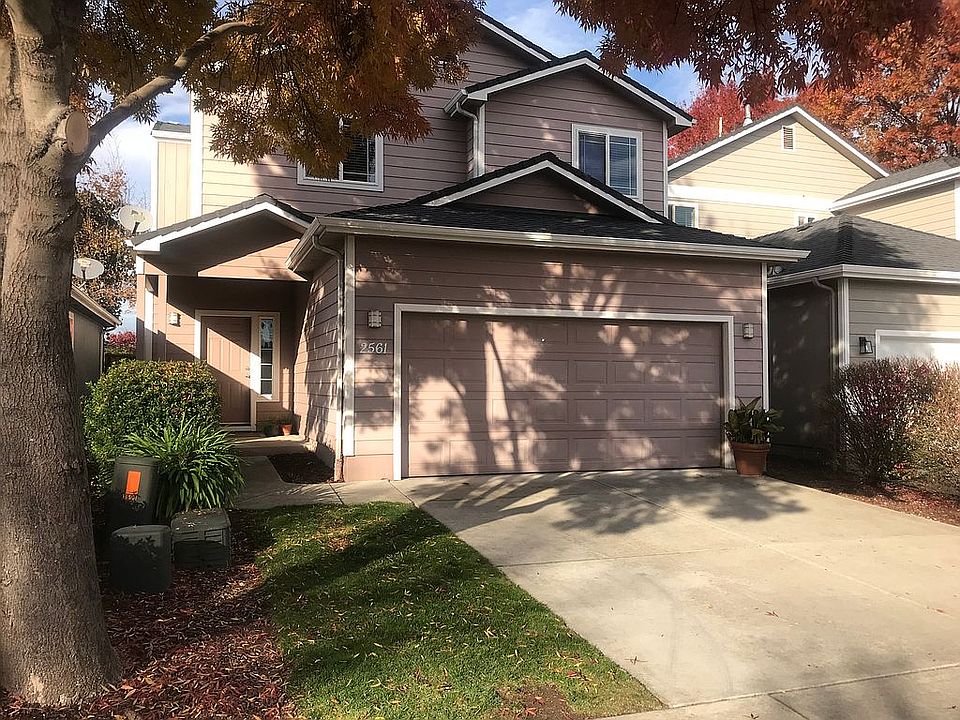 1st image of 2561 Parkwood Village Ln