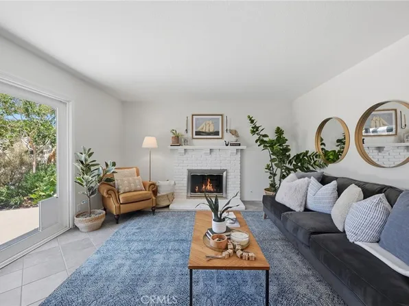 21061 Miramar Ln, Huntington Beach, CA 92646