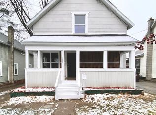 1027 Hickory St, Lansing, MI 48912