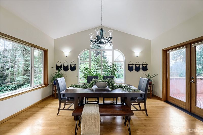 4th image of 18314 320th Avenue NE