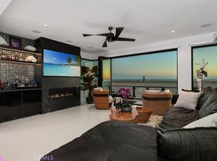 1904 W Oceanfront, Newport Beach, CA 92663
