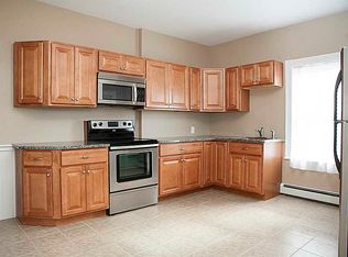 23 Main Rd #1, Tiverton, RI 02878