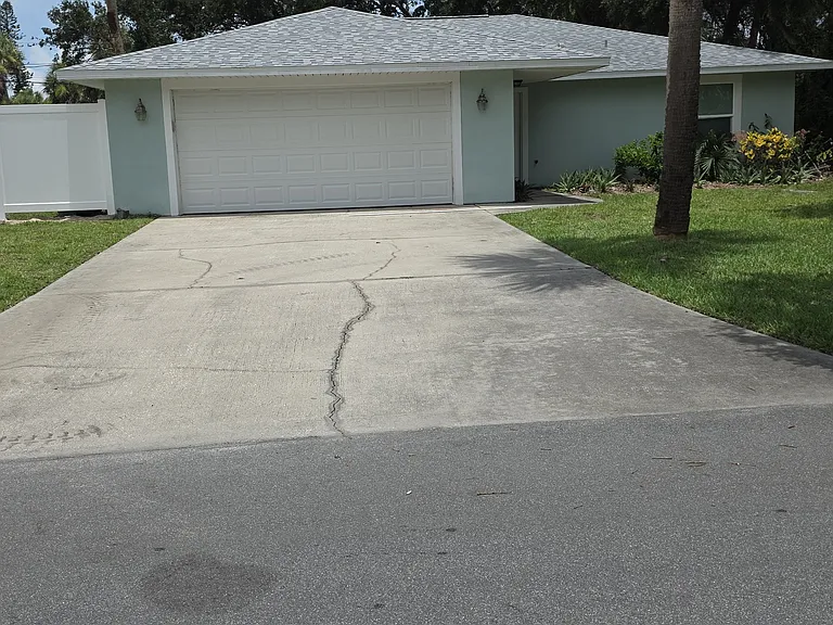 138 Flamingo Dr — Photo 5