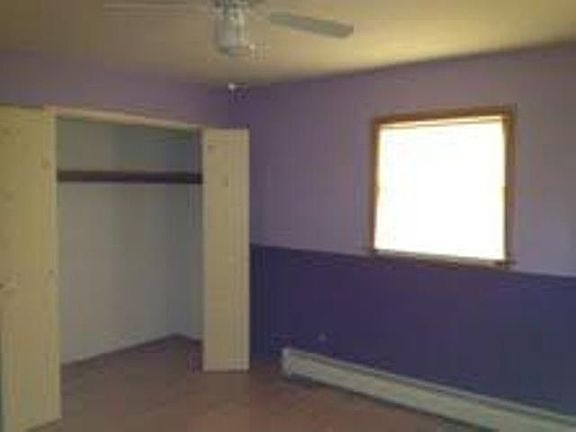 4th image of 305 W Crawford St