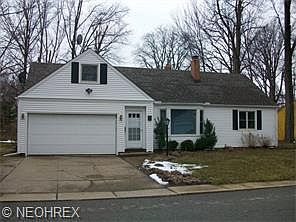 3rd image of 80 Maple Cliff Dr