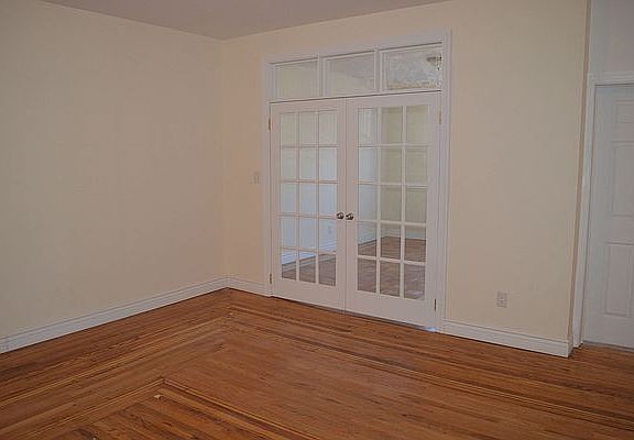 2nd image of 806 Ocean Ave APT 2B