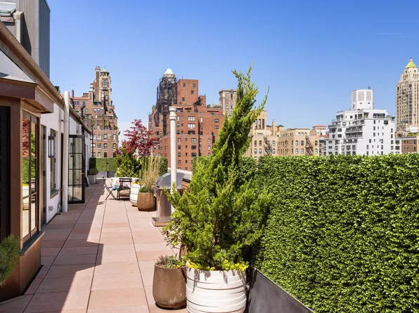 150 East 73rd Street image 25 of 28