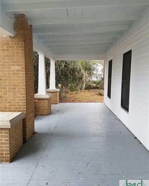2nd image of 601 N Oak St
