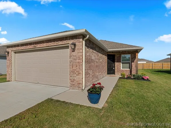 11540 S 277th East Ave, Coweta, OK 74429