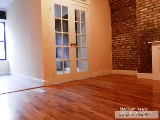 Rented by Magnum Realty Holdings, LLC | media 22