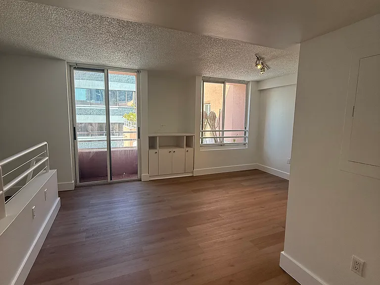 2801 Florida Ave #421 — Photo 2