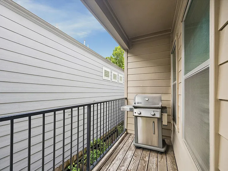 5218 Petty St #F — Photo 20