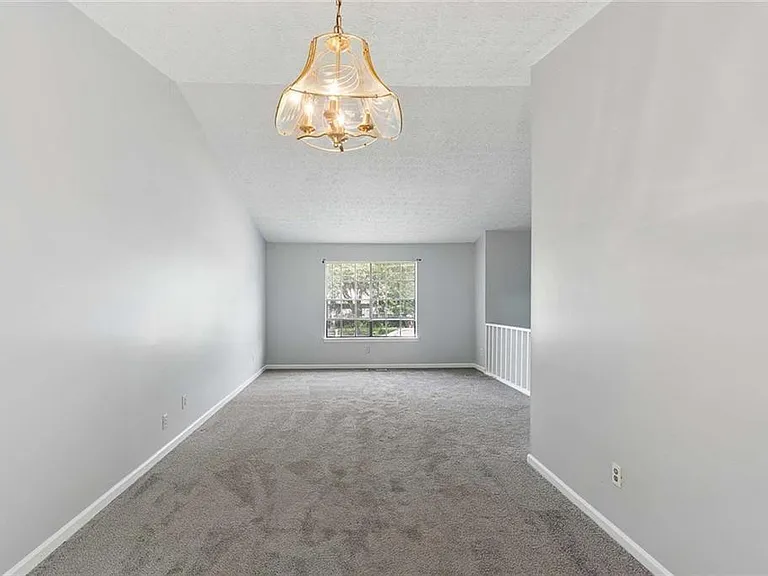 7055 Hania Dr — Photo 11