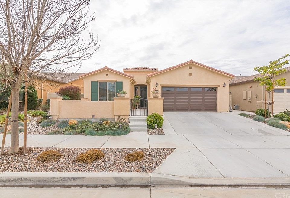 1st image of 5307 Paseo Famosa