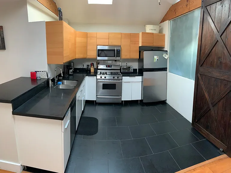 375 Potrero Ave #8 — Photo 2
