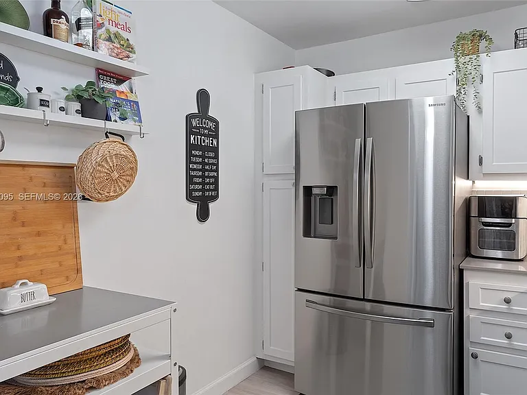 20301 W Country Club Dr #728 — Photo 17