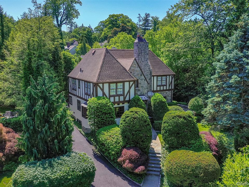 1st image of 18 Hemlock Road