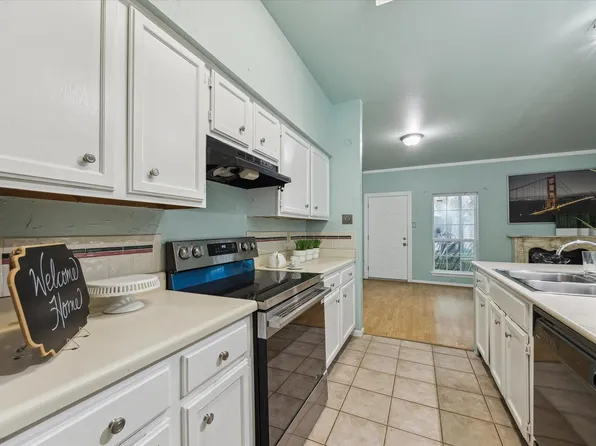 7326 Regency Square Ct #7326, Houston, TX 77036