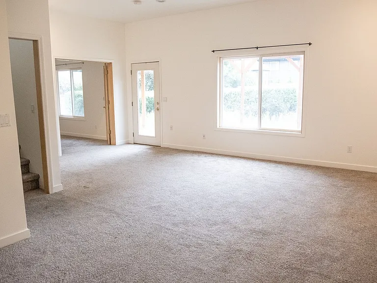 11320 SW Clifford St — Photo 27