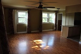2nd image of 2034 Oxford Ct