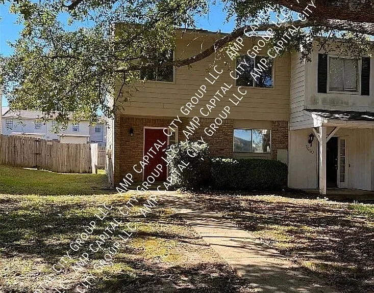 1612 Woodmere Loop — Photo 1