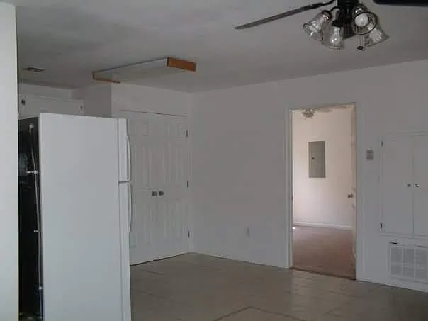302 W Maple Ave #A — Photo 8