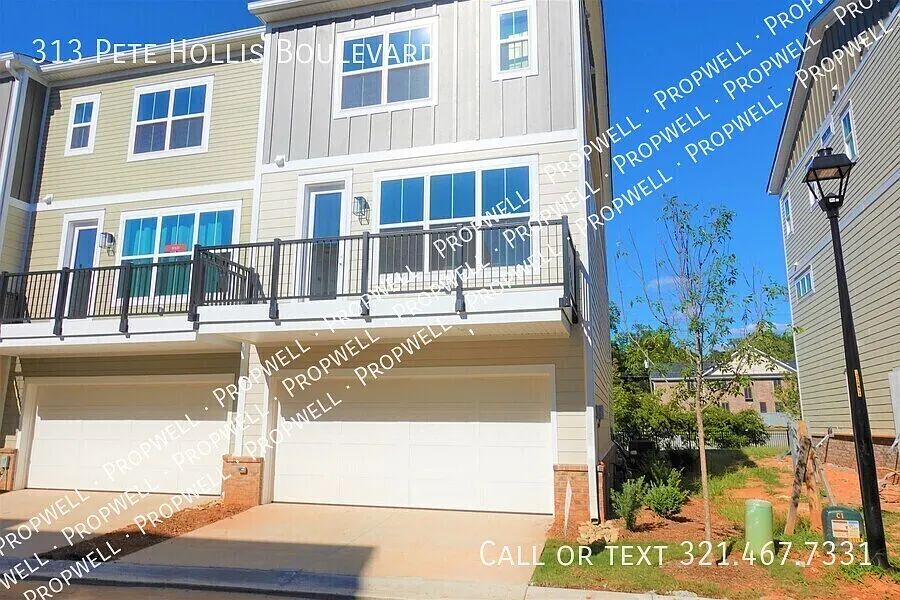 3 bed, 3.5 bath, 2050 sqft, $2,950 — Photo 4