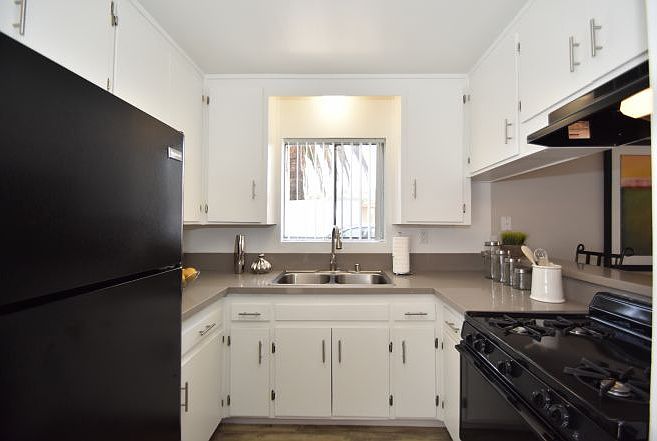 1st image of 4300 Echo Ct #43D