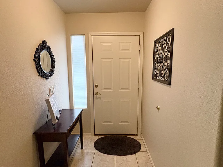 1444 E Las Colinas Dr — Photo 5