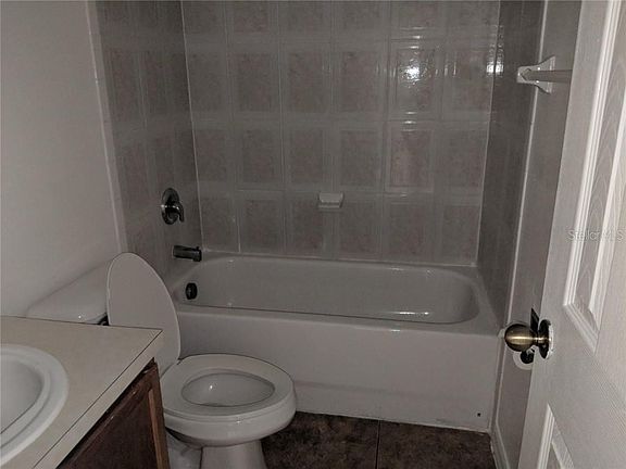 4th image of 2470 Temple Grove Ln