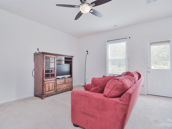 5th image of 9315 Magnolia Lily Ave