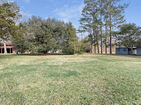 2nd image of 2261 Killian Rd