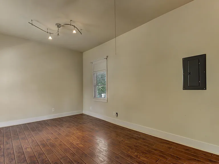 214 E Gwinnett St #2 — Photo 12
