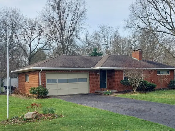 1151 Carmont Dr, Meadville, PA 16335