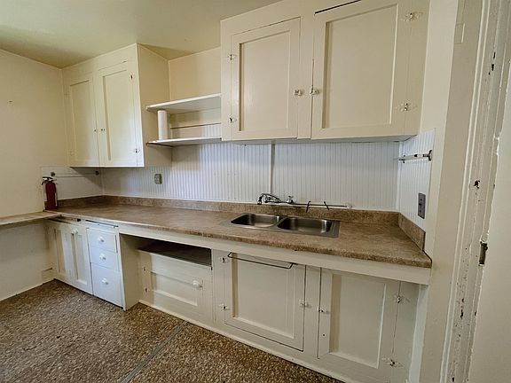 5th image of 412 Spotswood St #10963162