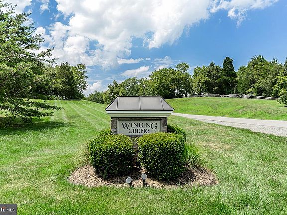2nd image of 9824 Goldenberry Hill Ln