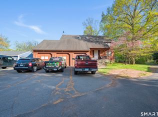 74-76 Bridle Path, Newington, CT 06111